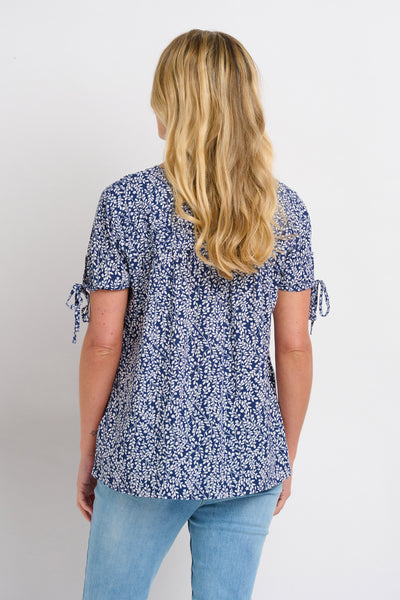 FLORAL TRAIL PINTUCK BLOUSE
